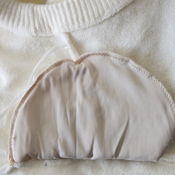 Ivory Cropped Crewneck Sweater - Picture 5 of 9